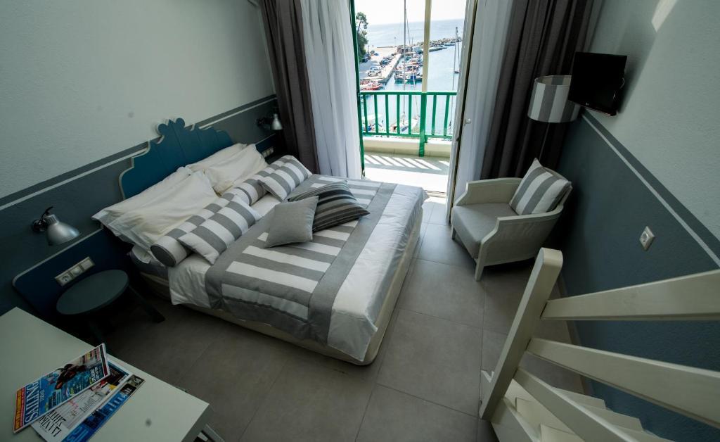 Alkyon Hotel Patitírion Oda fotoğraf