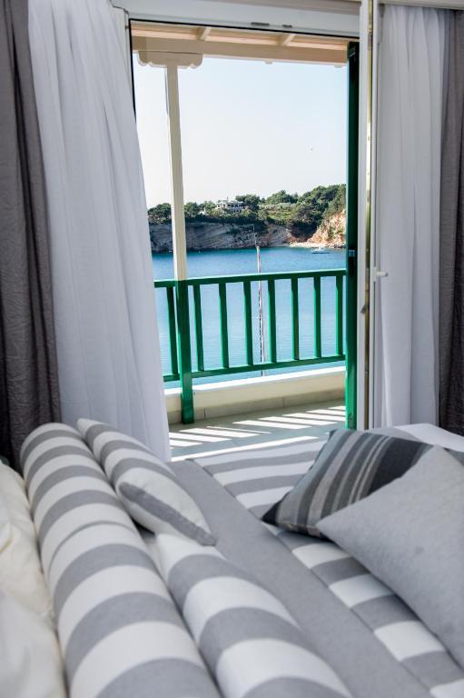Alkyon Hotel Patitírion Dış mekan fotoğraf